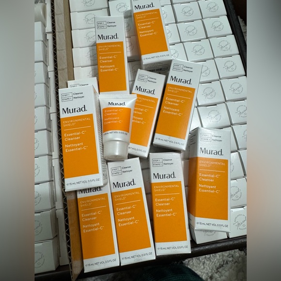 10 Brand New Murad Essential-C Cleanser - Picture 7 of 13